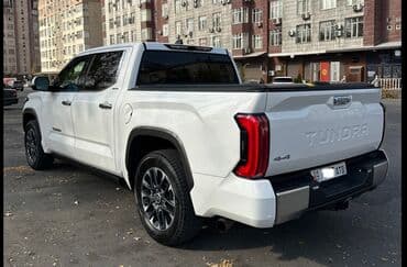 набор ключей для машины: Toyota Тундра: 2023 г., 3.5 л, Автомат, Бензин, Пикап — 5