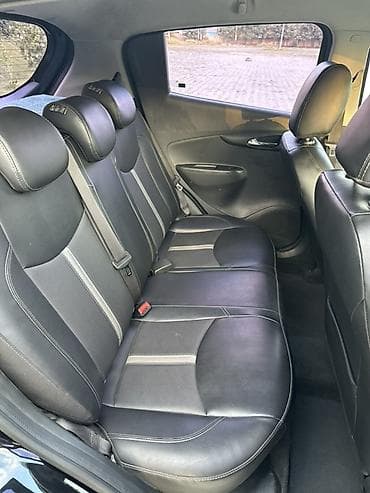 Транспорт: Chevrolet Spark: 2018 г., 1 л, Вариатор, Бензин, Хэтчбэк — 7