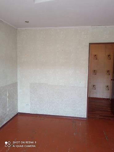 красная комната: 18 м², Без мебели — 3