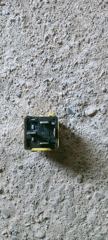 авто элек: Электропривод заслонки отопителя + реле - Электропривод Bosch, 12V — 1