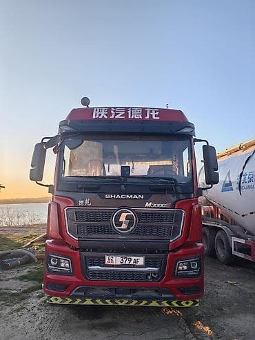 70 camry: Тягач, Shacman, Цистерна — 6