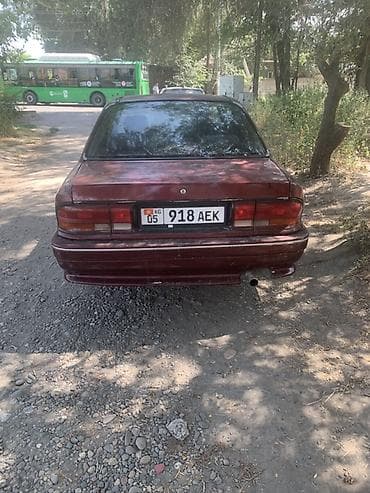 Mitsubishi Galant: 1991 г., Бензин, Седан — 1