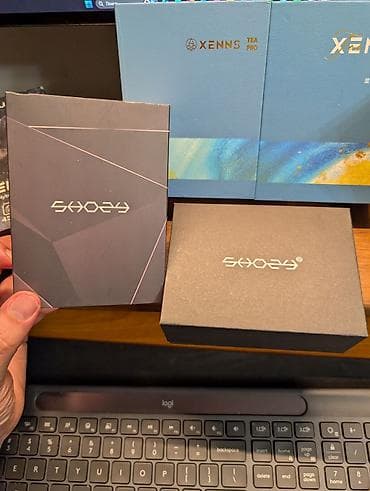 Shozy P20 Black Hole — арматурно‑динамические внутриканальные наушники