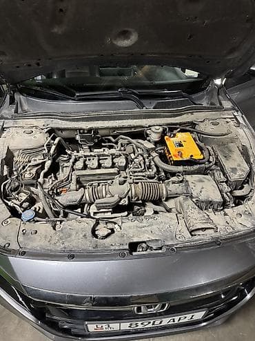 состояние среднее: Honda Accord: 2018 г., 1.5 л, Вариатор, Бензин, Седан — 10