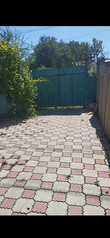 бишкек старый дом: 60 м², 3 комнаты — 4