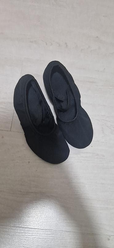 Женская обувь: Черные женские ботильоны на высоком толстом каблуке. - Материал — 2