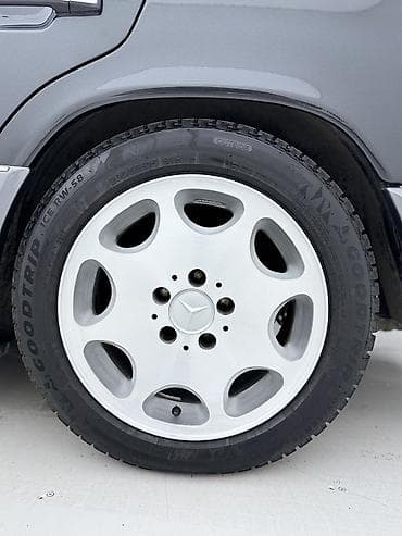 mers e124: Mercedes-Benz W124: 1993 г., 3.2 л, Автомат, Бензин, Седан — 7