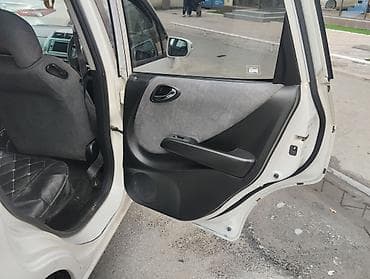 полики фит: Honda Fit: 2004 г., 1.3 л, Вариатор, Бензин, Хэтчбэк — 8