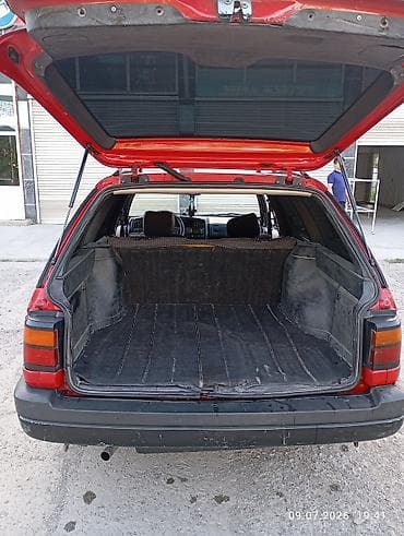 Унаа: Volkswagen Passat Variant: 1991 г., 1.8 л, Кол менен иштөөчү, Бензин, Универсал — 4