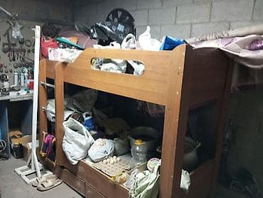 продам двухъярусную кровать: Двухъярусная кровать из дерева/ЛДСП - Конструкция: два полноценных — 3