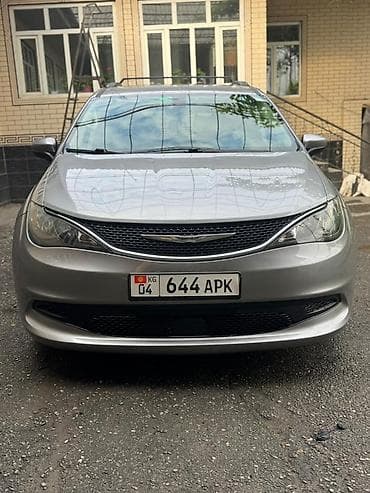 Chrysler Pacifica: 2021 г., Минивэн
