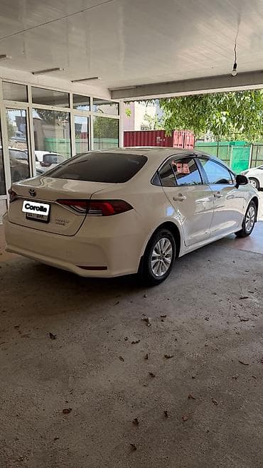 авто прод: Toyota Corolla: 2022 г., 1.8 л, Вариатор, Гибрид, Седан — 10
