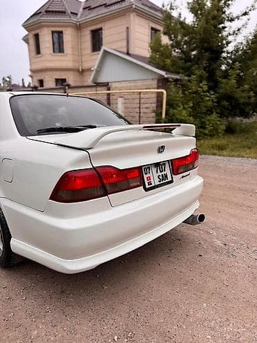 простой: Honda Accord: 2001 г., 2 л, Автомат, Бензин, Седан — 5