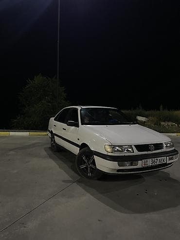 Volkswagen Passat: 1994 г., 1.8 л, Механика, Бензин, Седан at lalafo.kg Volkswagen Passat: 1994 г., 1.8 л, Механика, Бензин, Седан