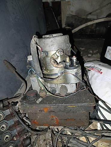 жилой вагон: Продаю гидронасос самосвал 12 вольт портер спринтер сапок грузовик — 1