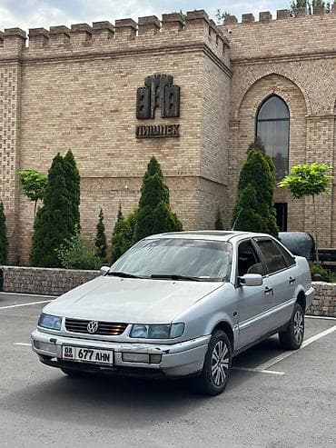Транспорт: Volkswagen Passat: 1994 г., 1.8 л, Механика, Бензин, Седан — 2