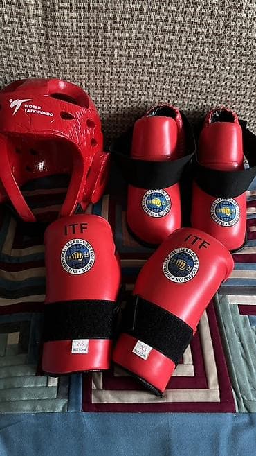 спортивный одежды: Комплект, цвет - Белый, Б/у — 2