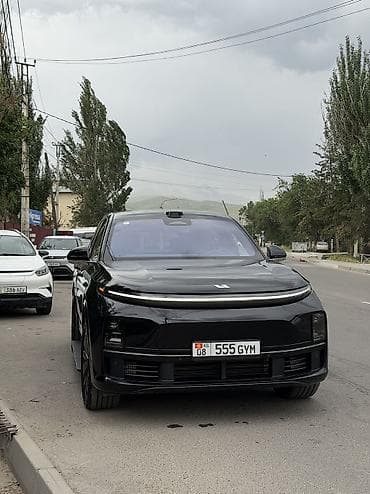 ласети хежбек: Lixiang L7: 2025 г., 1.5 л, Автомат, Электромобиль, Внедорожник — 3