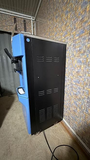 компрес: Профессиональный аппарат для мягкого мороженого (floor-standing) - — 2