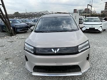 машины китайские: Wuling Starlight 730 EV。7‑местный семейный MPV. Кузов и дизайн: - — 10
