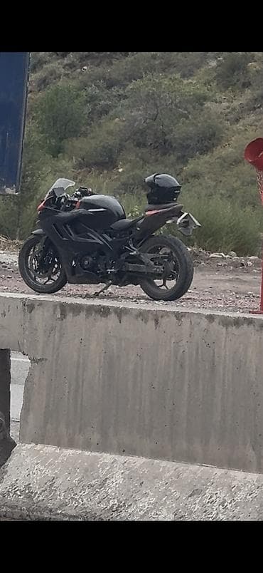 спортивные мотоциклы ducati: Спортбайк Ducati, 400 куб. см, Бензин, Взрослый, Б/у — 2