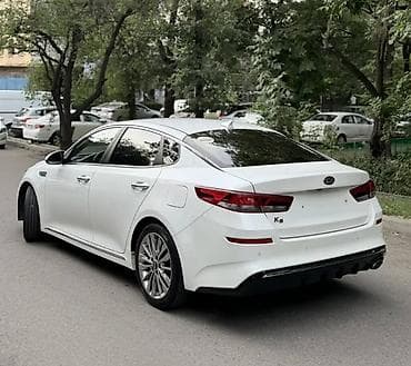 Ижарага берем Kia K5, Күнүмдүк, Айдоочусуз, | Айдоочулук күбөлүгүк, 18 жаштан баштап — 9