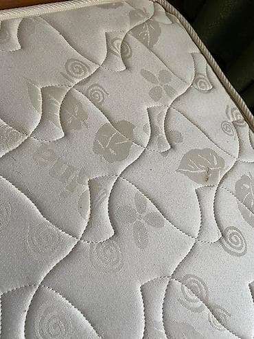 Керебеттер: Бир кишилик керебет, Колдонулган, Матрасы бар, узуну - 195 см — 2