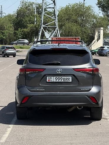 byd leopard 3: Toyota Highlander: 2023 г., 2.4 л, Автомат, Бензин, Кроссовер — 9