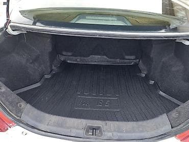 кабина авто: BYD E5: 2018 г., Автомат, Электромобиль, Седан — 2