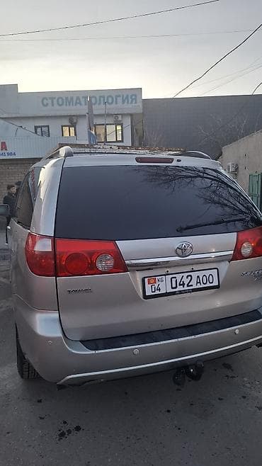 нужен минивен: Toyota Sienna: 2008 г., Автомат, Минивэн — 2