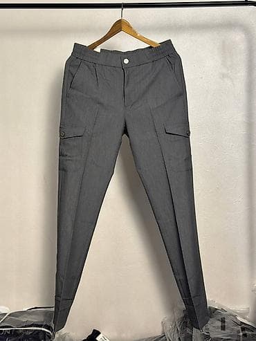 зауженные штаны: Снова в наличии: Безупречные карго в графитовом оттенке. Новый — 1