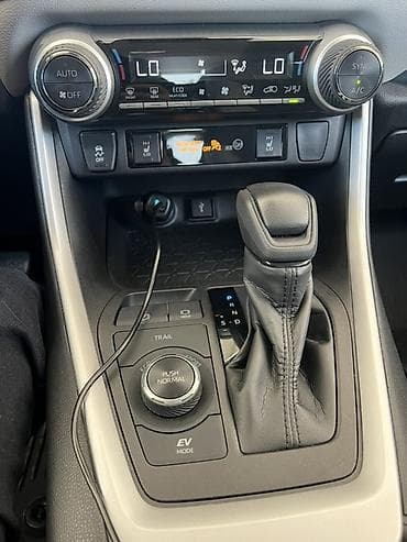 авто седло: Toyota RAV4: 2022 г., 2.5 л, Вариатор, Гибрид, Кроссовер — 10