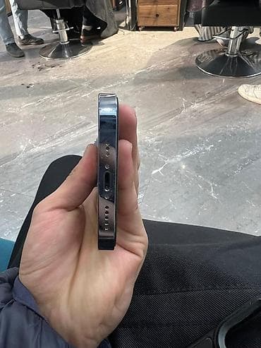 iphone 15: IPhone 13 Pro, Б/у, 128 ГБ, Голубой, Чехол, 81 % — 1