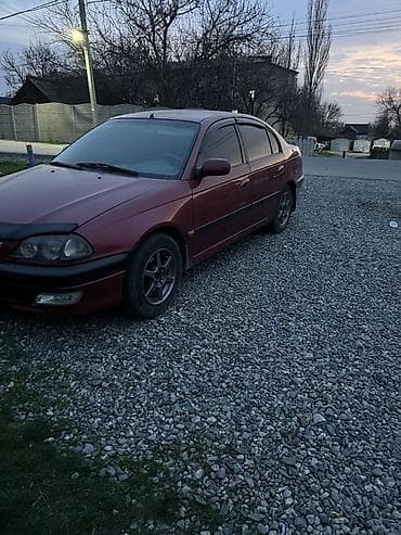 Toyota Avensis: 1999 г., 1.6 л, Ручные, Бензин, Седан at lalafo.kg Toyota Avensis: 1999 г., 1.6 л, Ручные, Бензин, Седан