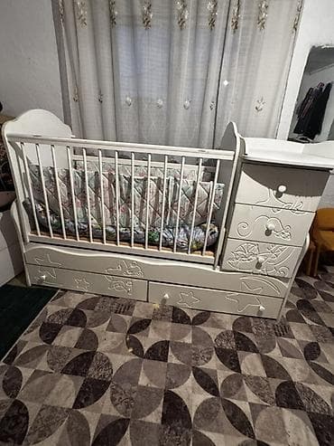 small table: Детская кровать трансформер, Б/у, цвет - Белый — 3