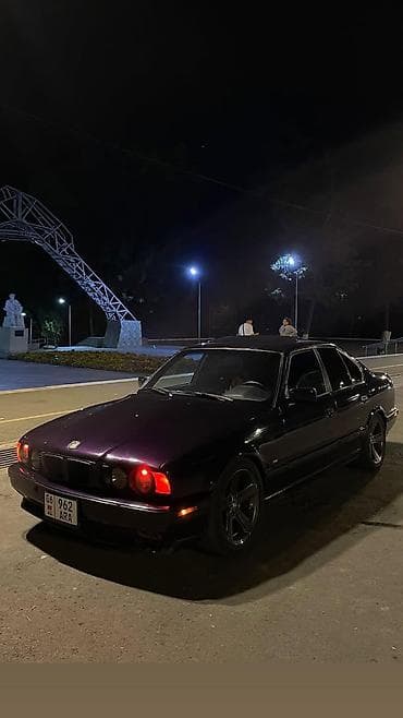 к3 2019: BMW 5 series: 1992 г., Седан — 3