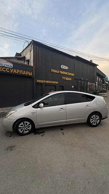 Toyota Prius: 2008 г., 1.5 л, Автомат, Гибрид, Хетчбек — 4