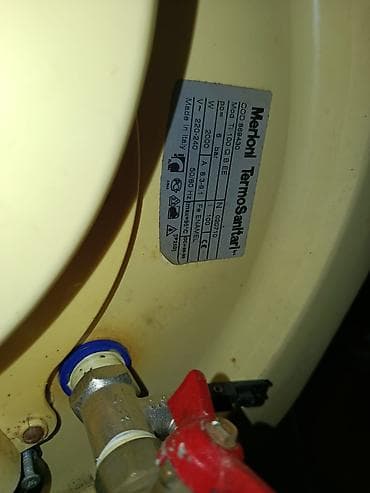 nuova simonelli: Накопительный водонагреватель Объем бака: 100 л, Ariston, Электрический, Регулятор температуры, Эмалированная сталь — 2