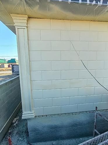 Фасадные работы: декоративная штукатурка и окраска жидкий травертин