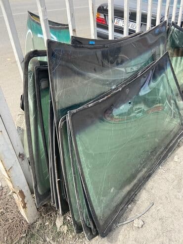 отдам строительный мусор: Б/У лобовые стекла на стройку! ОТДАМ ДАРОМ!!! Более 100 шт — 2