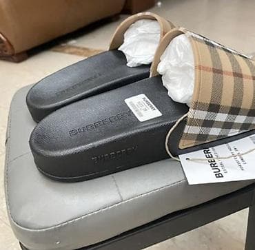 детские шлёпки: Мужские сандалии, 41, Burberry, Новый, цвет - Бежевый — 1