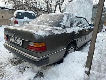 mers 212: Mercedes-Benz W124: 1993 г., 2.3 л, Механика, Бензин, Седан — 1