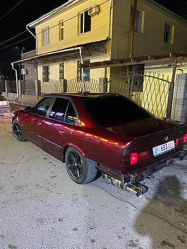 Унаа: BMW 5 series: 1992 г., 2.5 л, Кол менен иштөөчү, Бензин, Седан — 4
