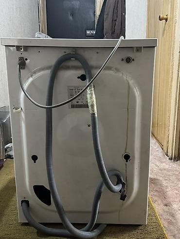 Бытовая техника: Стиральная машина Samsung Sensor Compact series 800 (фронтальная — 2