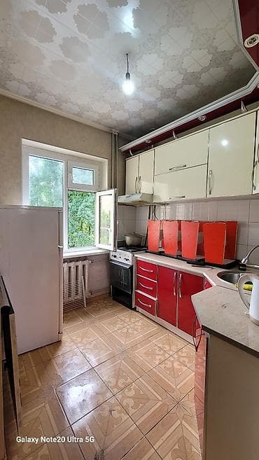 продаю квартиру 25000: 3 комнаты, 63 м², 105 серия, 4 этаж — 5