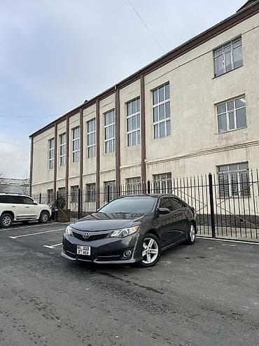 Toyota Camry: 2013 г., 2.5 л, Автомат, Бензин, Седан