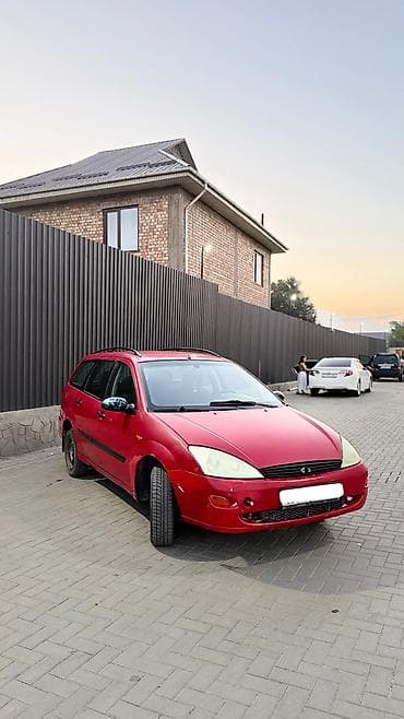 Ford Focus: 2001 г., 1.6 л, Автомат, Бензин, Универсал