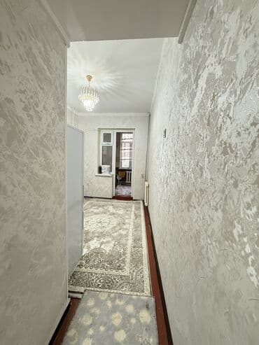 сдается квартира долгосрочные ош: 3 комнаты, 80 м², 106 серия улучшенная, 1 этаж — 2