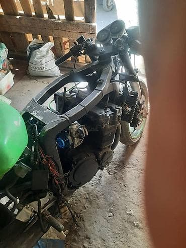 suzuki 200: Спортбайк Suzuki, 1100 куб. см, Бензин, Взрослый, Б/у — 4