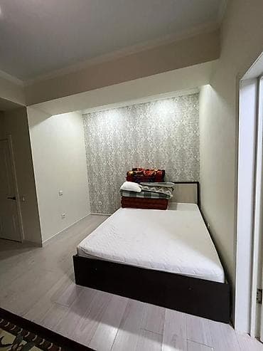 Кыймылсыз мүлк: 4 бөлмө, Кыймылсыз мүлк агенттиги, Чогуу жашоосу жок, Толугу менен эмереги бар — 6